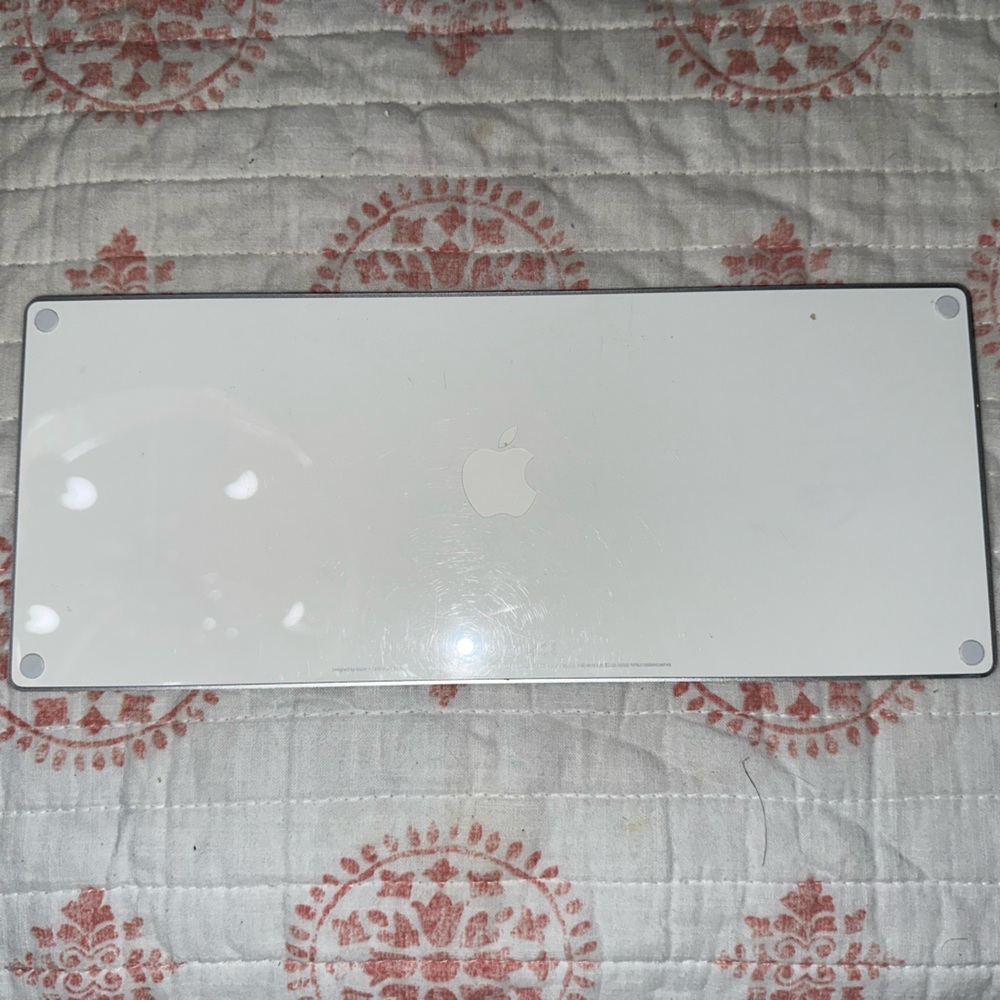 Apple Keyboard
